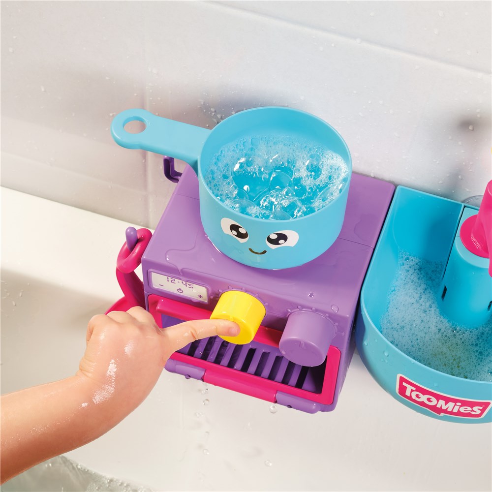 Tomy Toomies - Bubble & Bake Bathtime Kitchen